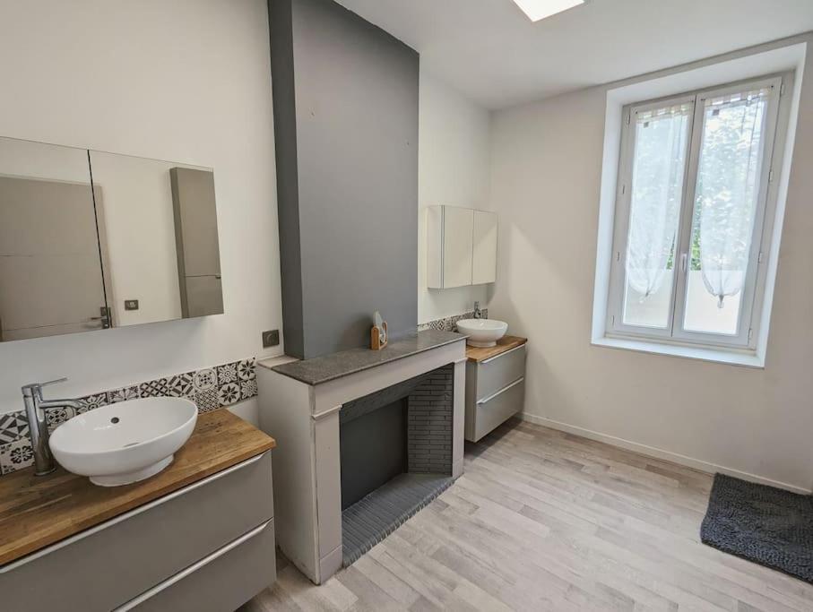 A 5Mn De La Reserve Africaine, Charmante Maison De Village Avec Patio Sigean Buitenkant foto