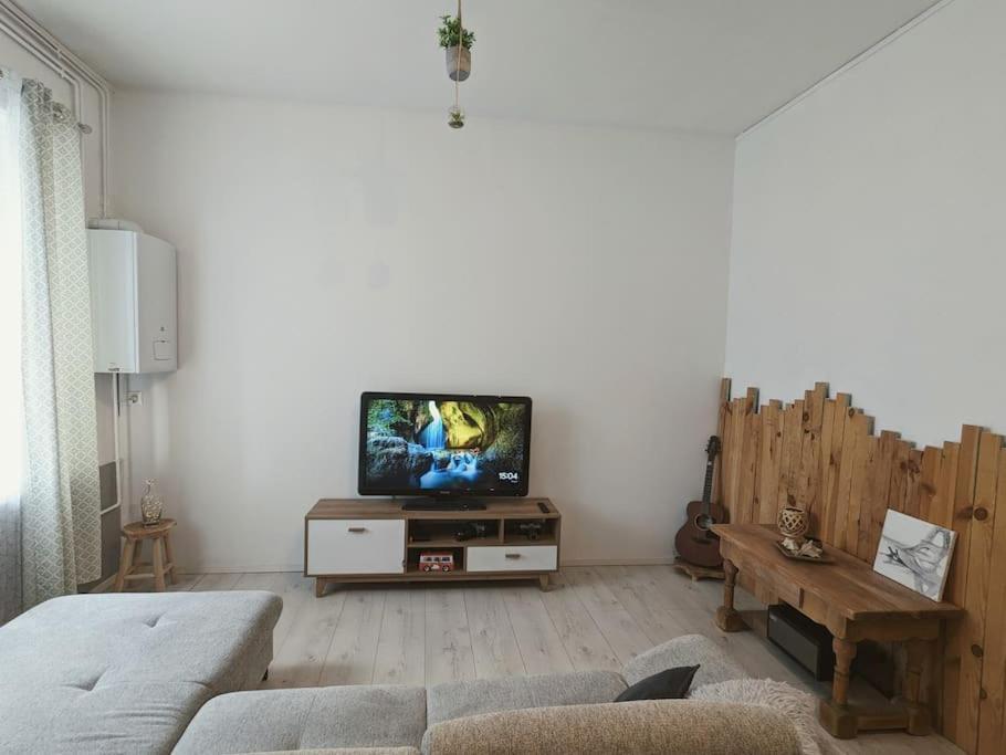 A 5Mn De La Reserve Africaine, Charmante Maison De Village Avec Patio Sigean Buitenkant foto